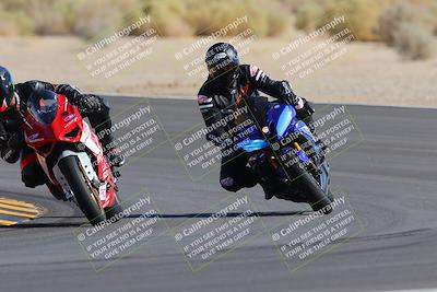 media/Oct-08-2022-SoCal Trackdays (Sat) [[1fc3beec89]]/Turn 10 (945am)/